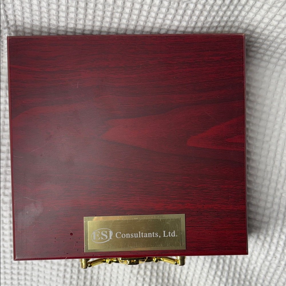 Luxury Poker Set with Wooden Case - Picture 3 of 5